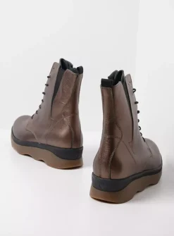 Akita HV - brons leer