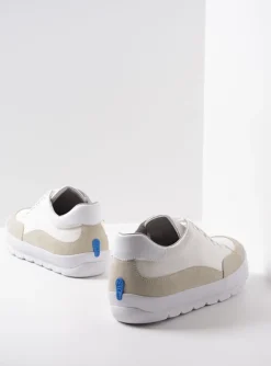 Babati - ijswit canvas/suede