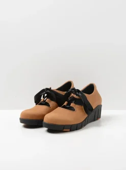 Boston - camel nubuck