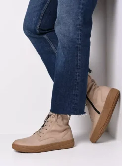 Check - safari nubuck