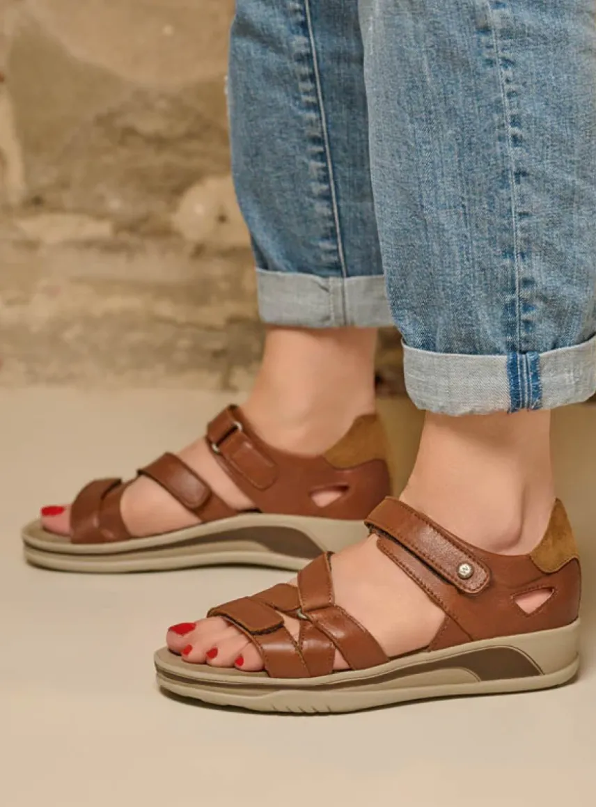 Desh - cognac leer